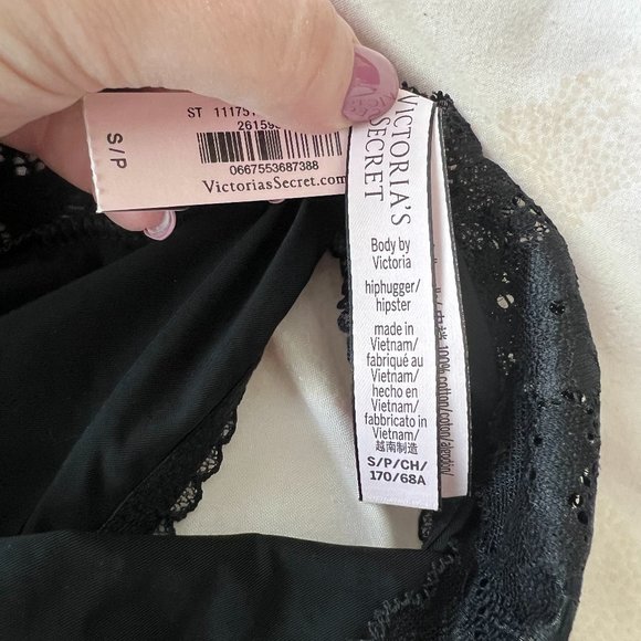 Victoria’s Secret black lace hiphugger /hipster underwear panties size small nwt - Picture 2 of 4